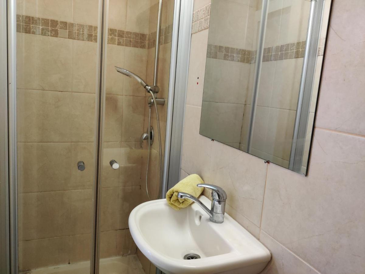 Dizengoff Penthouse Boutique Hostel Tel Aviv Bagian luar foto