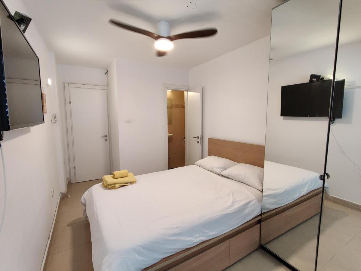 Dizengoff Penthouse Boutique Hostel Tel Aviv Bagian luar foto