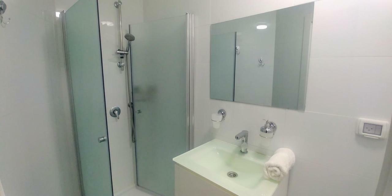 Dizengoff Penthouse Boutique Hostel Tel Aviv Bagian luar foto