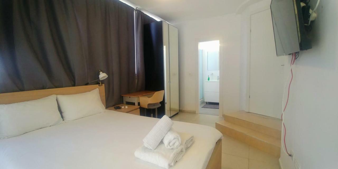 Dizengoff Penthouse Boutique Hostel Tel Aviv Bagian luar foto